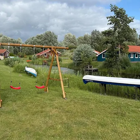 4 Personen Mit Privatem Bootsteg, Direkter Seelage, Kanu Und Sauna In * Otterndorf