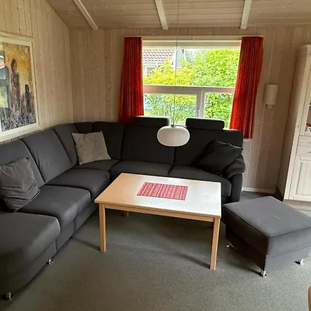 4 Personen Mit Privatem Bootsteg, Direkter Seelage, Kanu Und Sauna In *